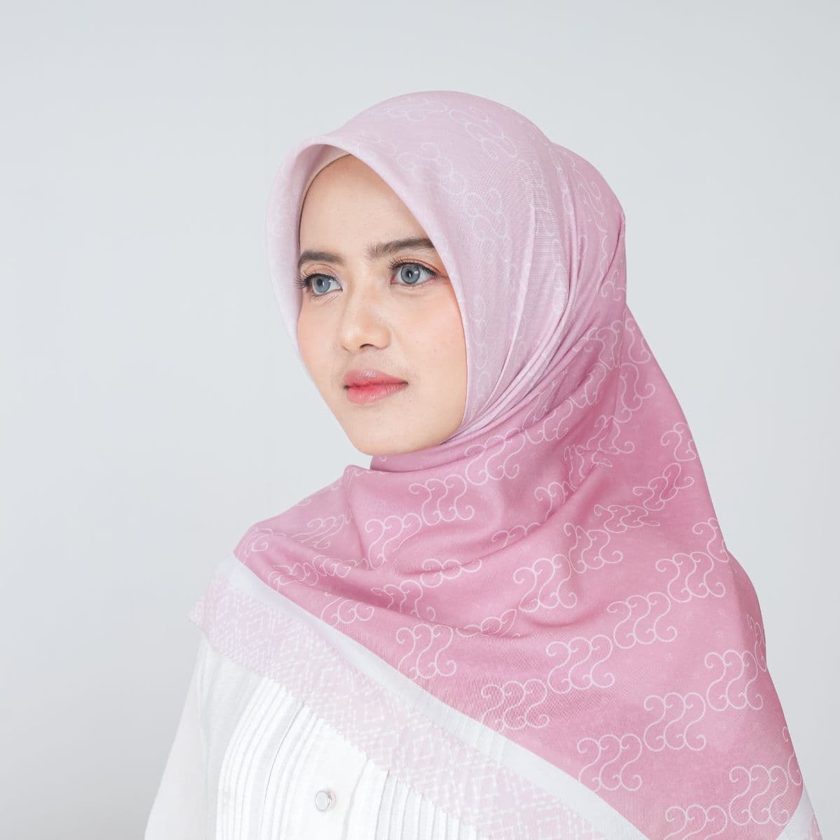 Vandeesa Nusalaras Scarves Hijab